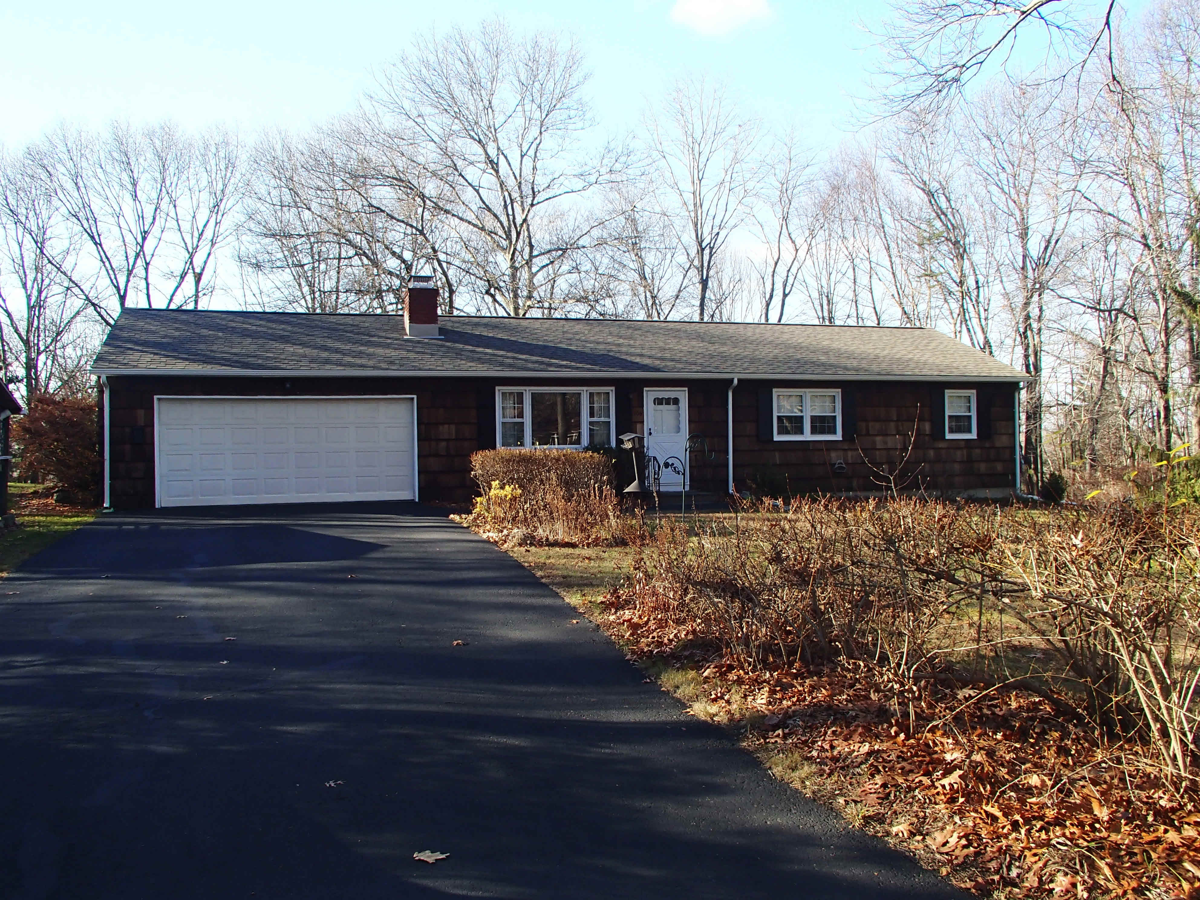 Building photograph for 106 BLUEBERRY HILL RD